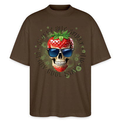 Strawberry Skull Design – Oversized Unisex Bio T-Shirt - Dunkelbraun