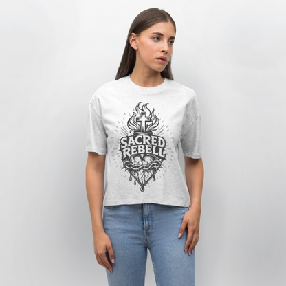 Sacred Rebell Design – Frauen Boxy Bio-T-Shirt - Weiß meliert