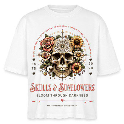Skull & Sunflowers Design – Frauen Boxy Bio-T-Shirt - Weiß