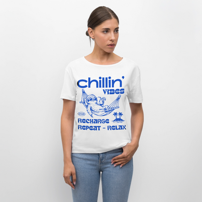 Chillin Vibes Design – Rundhals Frauen Bio-T-Shirt - Weiß