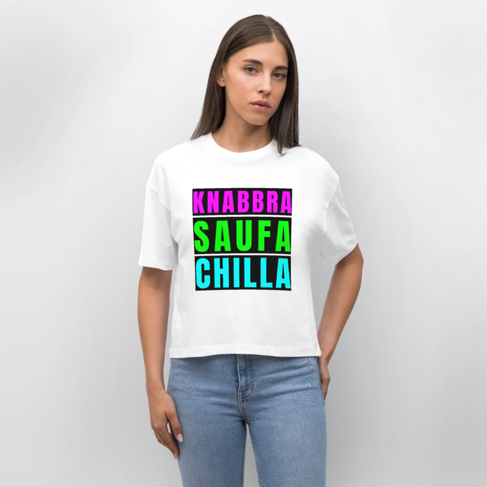 Knabbra Saufa Chilla Design – Frauen Boxy Bio-T-Shirt - Weiß