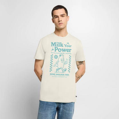 Milk Your Power Design – Männer Premium T-Shirt - Naturweiß