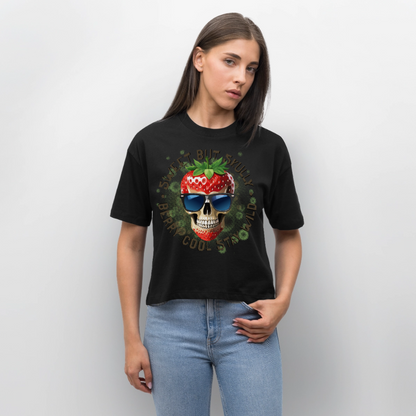 Strawberry Skull Design – Frauen Boxy Bio-T-Shirt - Schwarz